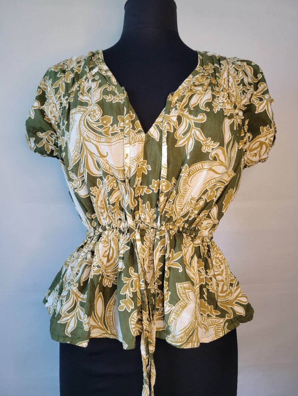 Anna Cate Earth Toned Olive Green And Cream Bohemian Paisley Print Top
